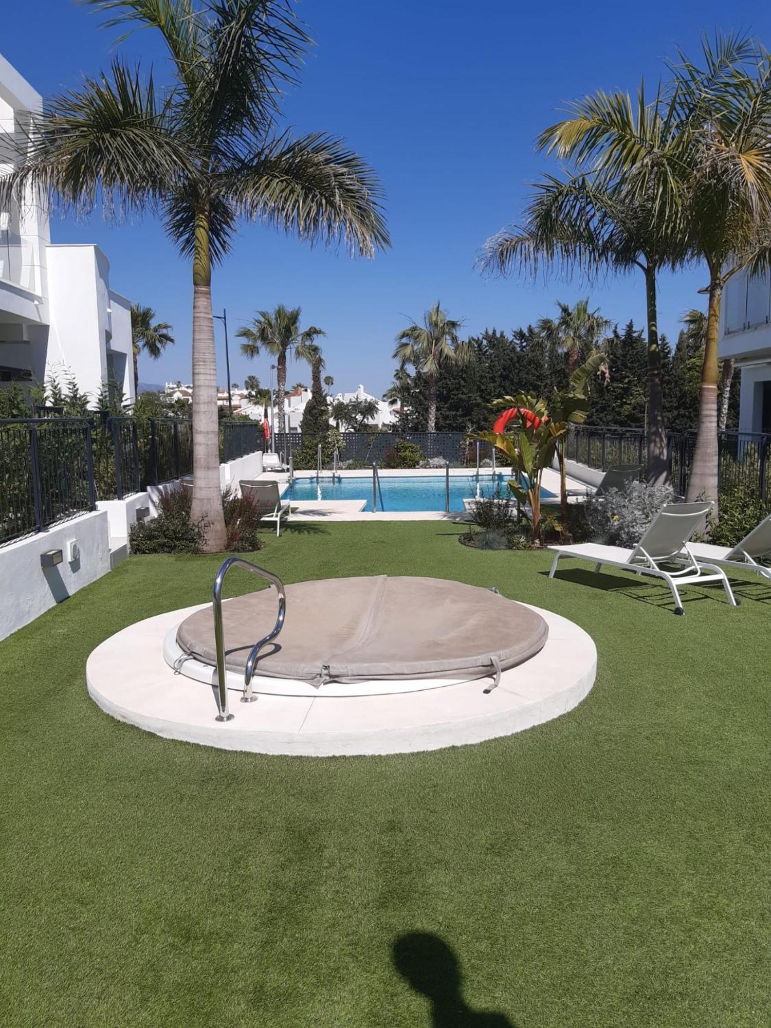 Los Miradores Del Sol By Mar Holidays Estepona Luaran gambar